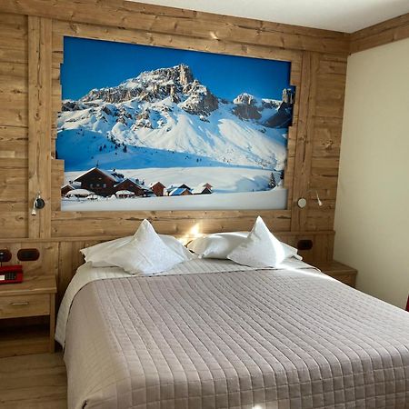 Berg Hotel Latemar Spitze Vigo di Fassa Exterior foto