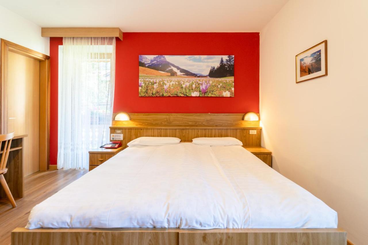 Berg Hotel Latemar Spitze Vigo di Fassa Exterior foto