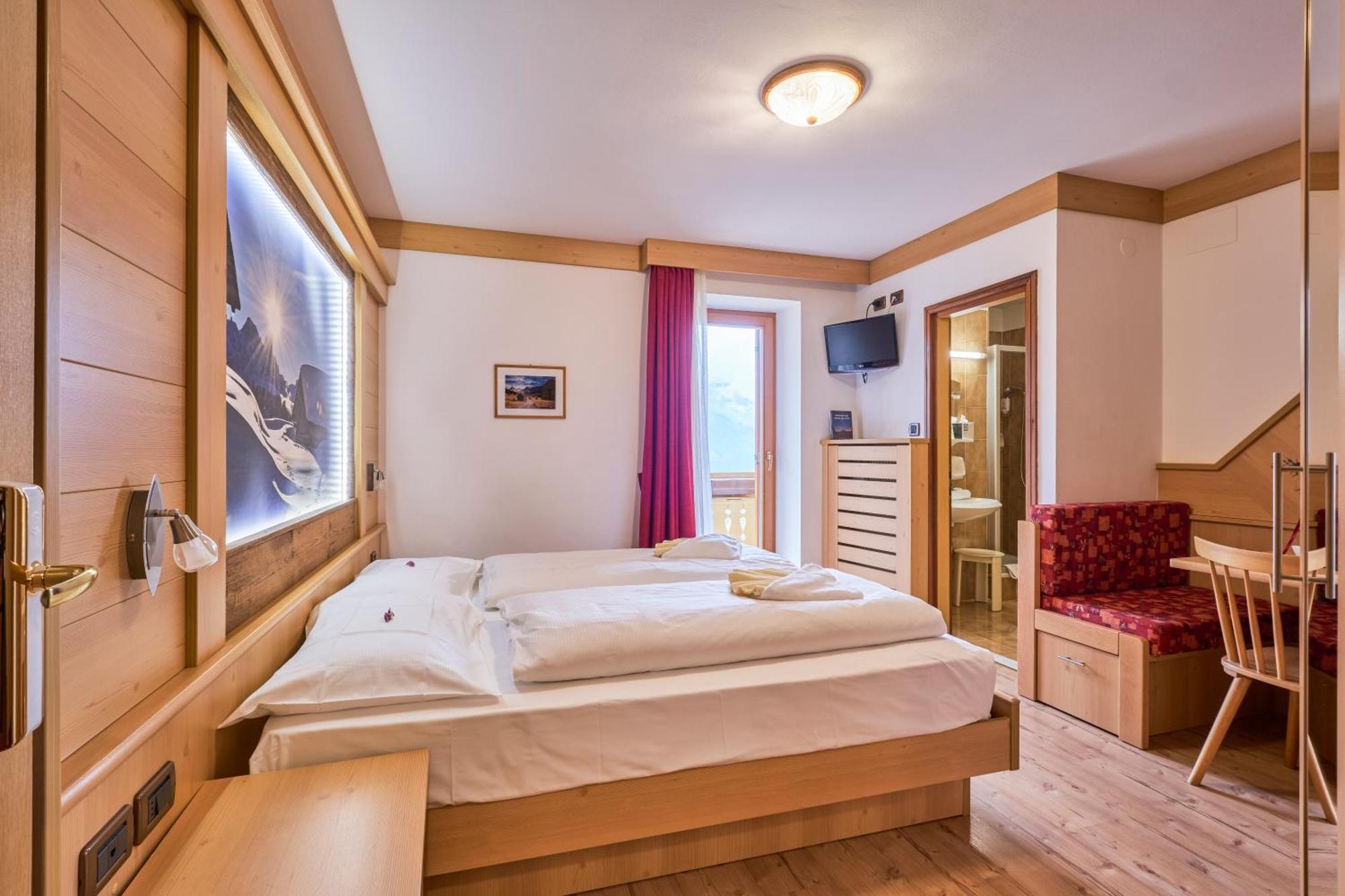 Berg Hotel Latemar Spitze Vigo di Fassa Exterior foto